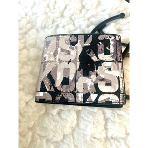 Michael Kors Cooper graphic logo billfold wallet